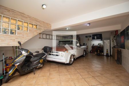 Casa à venda com 200m², 3 quartos e 3 vagasGaragem