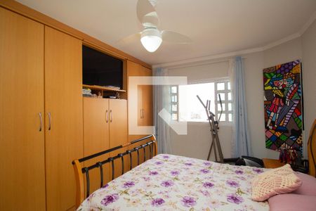 Casa à venda com 200m², 3 quartos e 3 vagasQuarto 1 - Suíte 1