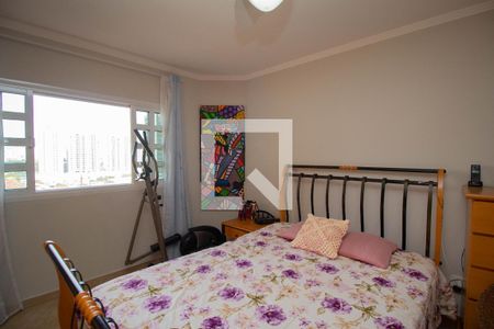 Casa à venda com 200m², 3 quartos e 3 vagasQuarto 1 - Suíte 1