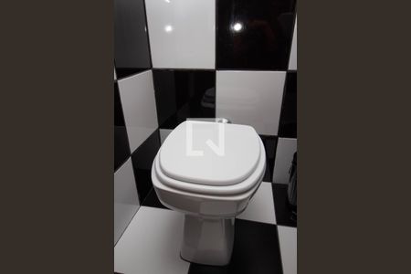 Casa à venda com 200m², 3 quartos e 3 vagasLavabo