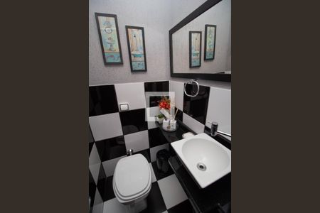 Casa à venda com 200m², 3 quartos e 3 vagasLavabo