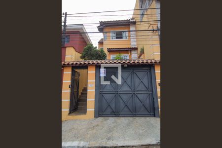 Casa à venda com 200m², 3 quartos e 3 vagasFachada 