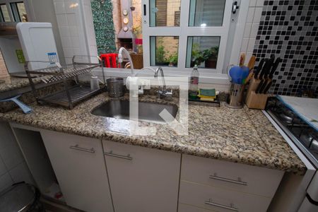 Casa à venda com 200m², 3 quartos e 3 vagasCozinha - Torneira