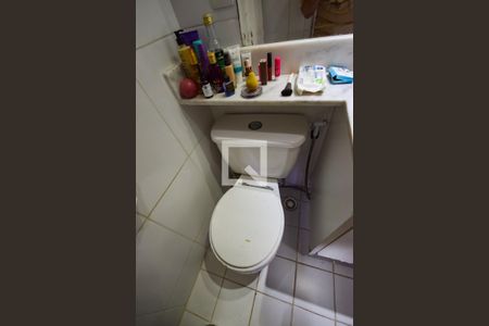 Apartamento à venda com 70m², 2 quartos e 1 vagaBanheiro do Quarto 2 (Suíte)