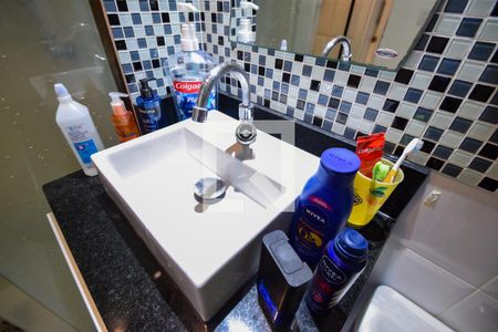 Apartamento à venda com 70m², 2 quartos e 1 vagaBanheiro Social