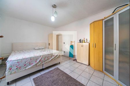 Casa para alugar com 120m², 2 quartos e 1 vagaQuarto