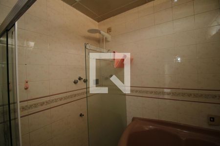 Casa à venda com 220m², 3 quartos e 1 vagaBanheiro da suíte 1