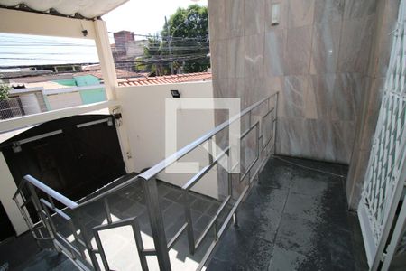 Casa à venda com 220m², 3 quartos e 1 vagaVaranda