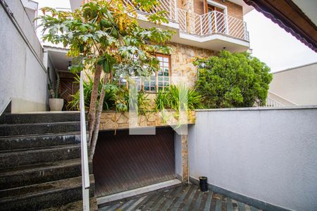 Casa à venda com 260m², 4 quartos e 6 vagas Casa à venda com 260m², 4 quartos e 6 vagasJardim