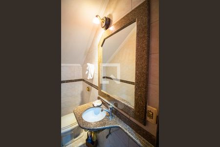 Casa à venda com 260m², 4 quartos e 6 vagas Casa à venda com 260m², 4 quartos e 6 vagasLavabo