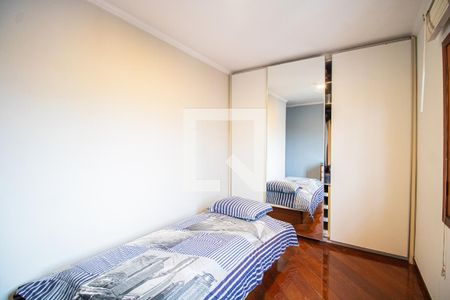 Casa à venda com 260m², 4 quartos e 6 vagas Casa à venda com 260m², 4 quartos e 6 vagasQuarto 1