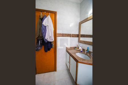 Casa à venda com 260m², 4 quartos e 6 vagas Casa à venda com 260m², 4 quartos e 6 vagasBanheiro da Suíte