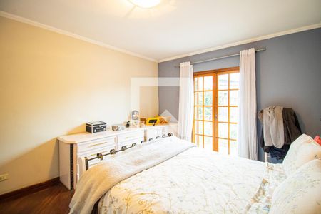 Casa à venda com 260m², 4 quartos e 6 vagas Casa à venda com 260m², 4 quartos e 6 vagasSuíte