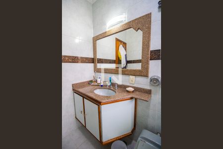 Casa à venda com 260m², 4 quartos e 6 vagas Casa à venda com 260m², 4 quartos e 6 vagasBanheiro da Suíte