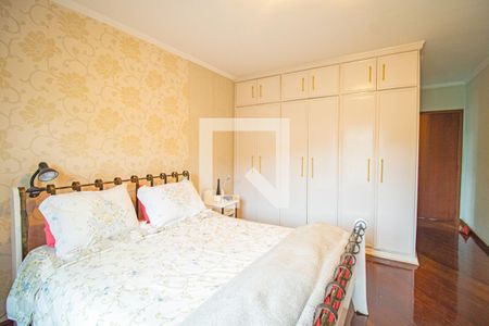 Casa à venda com 260m², 4 quartos e 6 vagas Casa à venda com 260m², 4 quartos e 6 vagasSuíte