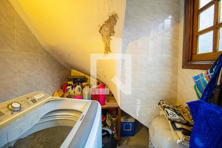 Casa à venda com 260m², 4 quartos e 6 vagas Casa à venda com 260m², 4 quartos e 6 vagasÁrea de Serviço