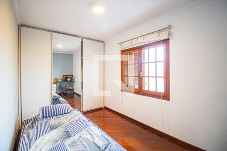 Casa à venda com 260m², 4 quartos e 6 vagas Casa à venda com 260m², 4 quartos e 6 vagasQuarto 1