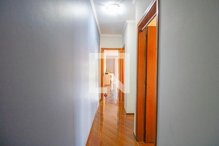 Casa à venda com 260m², 4 quartos e 6 vagas Casa à venda com 260m², 4 quartos e 6 vagasCorredor - Quartos
