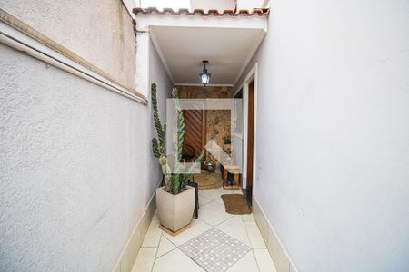 Casa à venda com 260m², 4 quartos e 6 vagas Casa à venda com 260m², 4 quartos e 6 vagasQuintal