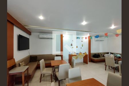 Apartamento à venda com 68m², 3 quartos e 1 vagaÁrea comum - Salão de festas