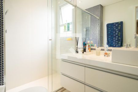 Apartamento para alugar com 242m², 3 quartos e 3 vagasBanheiro - Suíte 2