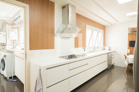 Apartamento para alugar com 242m², 3 quartos e 3 vagasCozinha