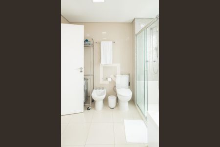 Apartamento para alugar com 242m², 3 quartos e 3 vagasBanheiro - Suíte 3