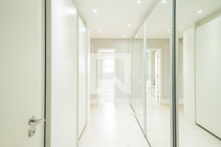 Apartamento para alugar com 242m², 3 quartos e 3 vagasCloset -Suíte 3