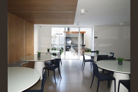 Apartamento para alugar com 35m², 2 quartos e sem vagaÁrea comum - Salão de festas