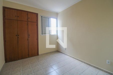 Apartamento à venda com 81m², 3 quartos e 2 vagasQuarto 2