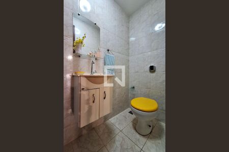 Casa à venda com 720m², 6 quartos e 5 vagasBanheiro de serviço