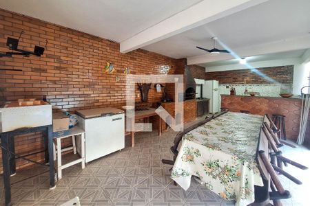 Casa à venda com 720m², 6 quartos e 5 vagasChurrasqueira