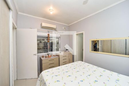 Suíte de apartamento para alugar com 3 quartos, 90m² em Passo da Areia, Porto Alegre