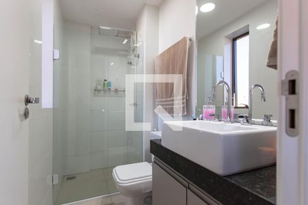 Apartamento à venda com 171m², 3 quartos e 3 vagasBanheiro da Suíte