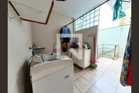 Casa à venda com 170m², 3 quartos e 3 vagasÁrea de Serviço