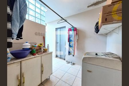 Casa à venda com 170m², 3 quartos e 3 vagasÁrea de Serviço