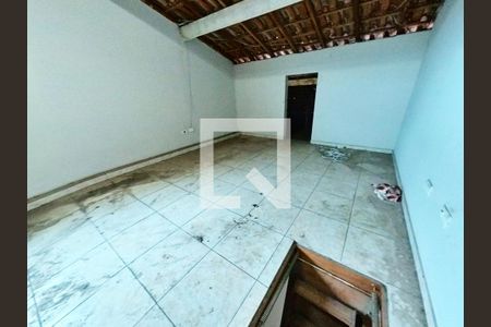Casa à venda com 170m², 3 quartos e 3 vagasSótão