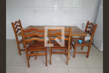 Casa à venda com 170m², 3 quartos e 3 vagasCozinha