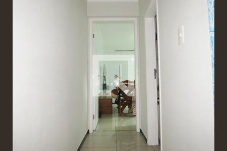 Casa à venda com 170m², 3 quartos e 3 vagasCorredor Interno Superior