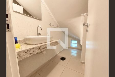 Casa à venda com 170m², 3 quartos e 3 vagasLavabo Sala