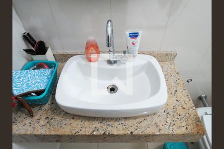 Casa à venda com 170m², 3 quartos e 3 vagasBanheiro Quarto 1