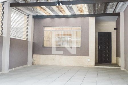 Casa à venda com 155m², 4 quartos e 2 vagasGaragem