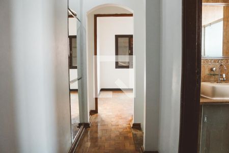 Casa à venda com 155m², 4 quartos e 2 vagasCorredor