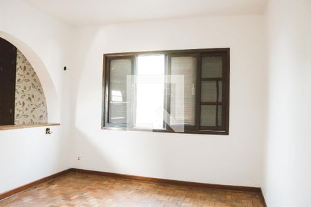 Casa à venda com 155m², 4 quartos e 2 vagasQuarto 1