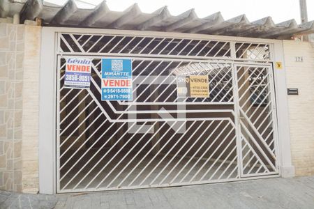 Casa à venda com 155m², 4 quartos e 2 vagasFachada