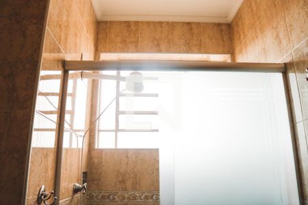 Casa à venda com 155m², 4 quartos e 2 vagasBanheiro