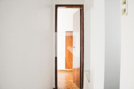 Casa à venda com 155m², 4 quartos e 2 vagasCorredor