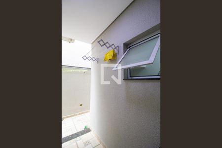 Casa de condomínio para alugar com 211m², 4 quartos e 3 vagas Casa de condomínio para alugar com 211m², 4 quartos e 3 vagasÁrea de Serviço