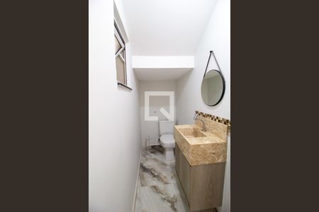 Casa de condomínio para alugar com 211m², 4 quartos e 3 vagas Casa de condomínio para alugar com 211m², 4 quartos e 3 vagasLavabo