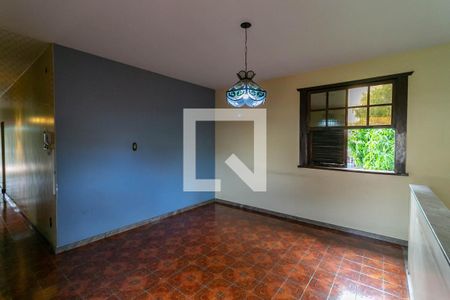 Casa à venda com 386m², 8 quartos e 2 vagas Casa à venda com 386m², 8 quartos e 2 vagasQuarto 4